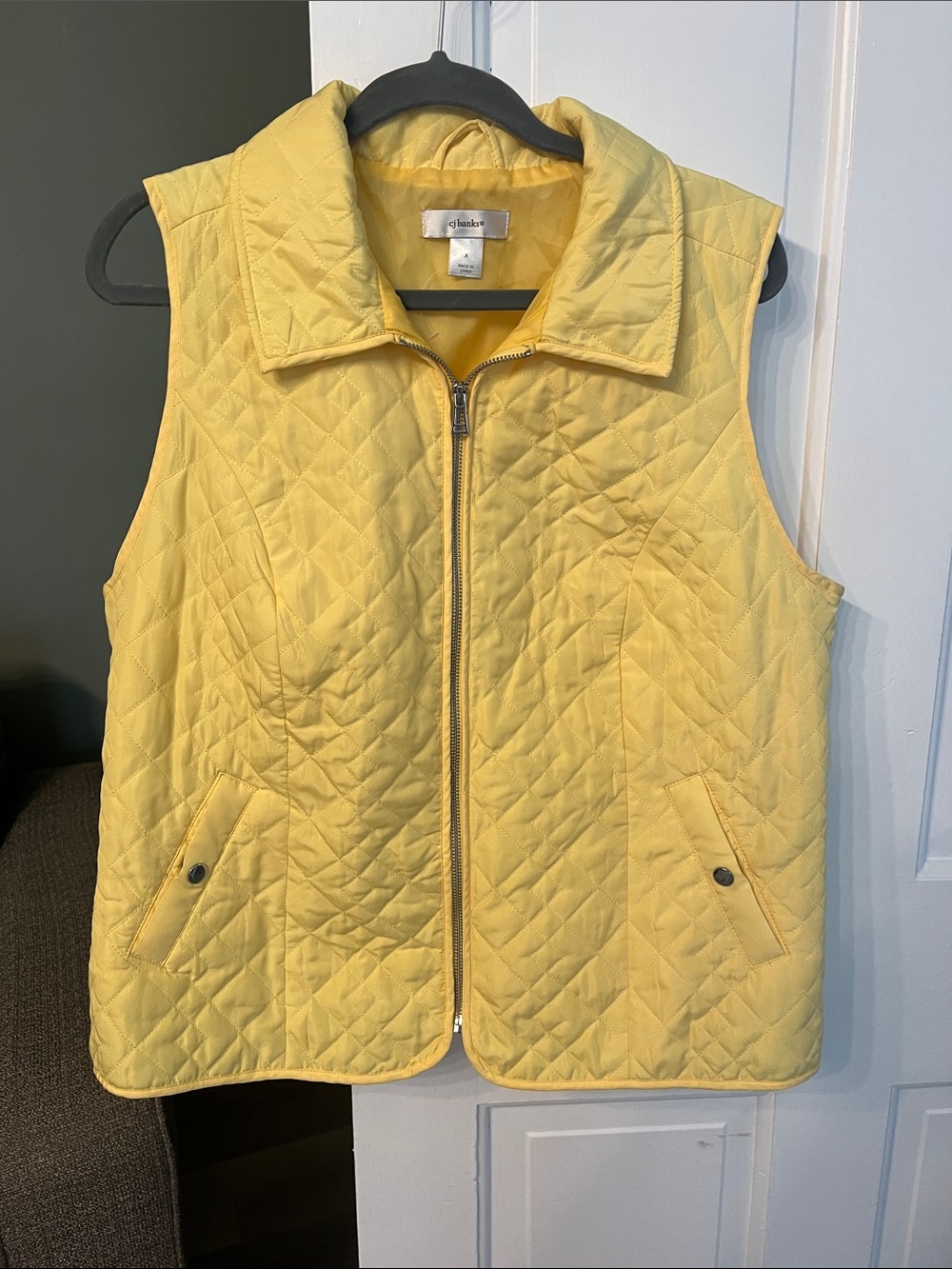 Plus size “X” CJ Banks Pale Yellow Quilted-Lined Vest